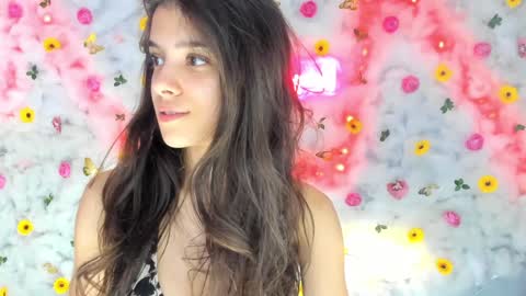 Aylin  online show from January 14, 2025, 8:20 am