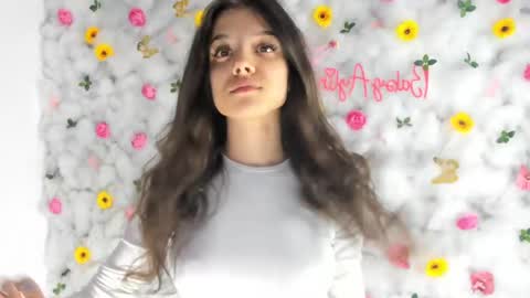 Aylin  online show from March 3, 2025, 3:20 pm