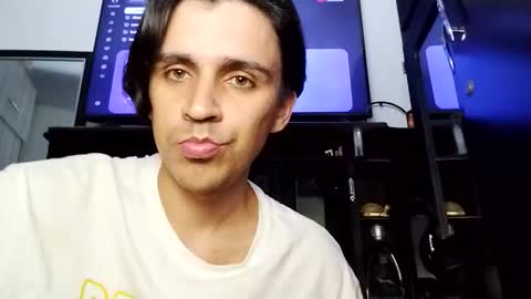 Dani  online show from November 9, 2025, 7:17 am