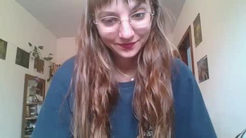 babydemon6 online show from December 8, 2024, 1:03 pm