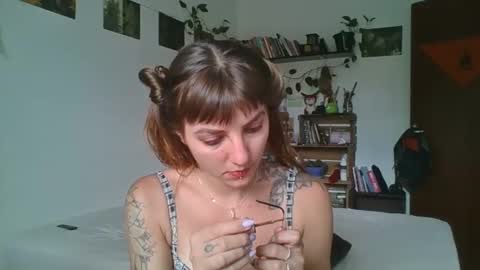 babydemon6 online show from December 13, 2024, 1:33 pm