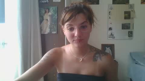 babydemon6 online show from February 15, 2025, 4:56 pm