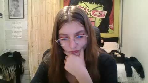 Snapshot of babydemon6 chatting on August 5, 2026, 7:28 pm babydemon6 online show from August 5, 2026, 7:28 pm