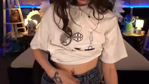 Sasha online show from December 5, 2025, 8:38 pm