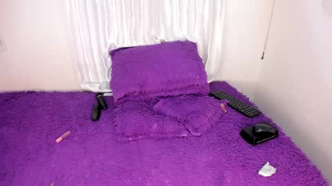 babyhorny_777 online show from January 26, 2025, 3:38 am