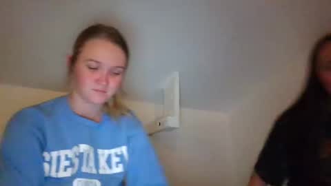 babykay03 online show from September 28, 2025, 6:41 am