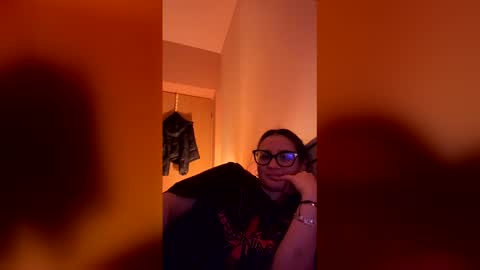 lola online show from April 27, 2026, 9:57 pm