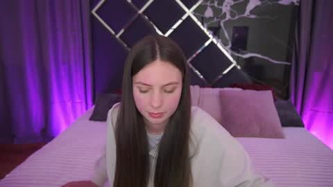 Lady Vi online show from April 10, 2026, 1:16 pm