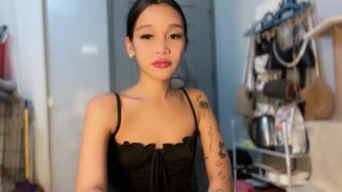 Nexie online show from November 25, 2025, 5:35 pm