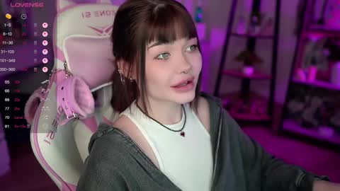 Nika online show from February 26, 2025, 10:42 pm