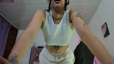  VENU  online show from April 9, 2026, 3:28 am