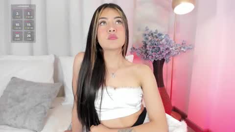 babyyfortune_ online show from December 15, 2025, 9:41 pm