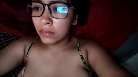 Snapshot of babyymango_ chatting on April 15, 2026, 4:36 pm Gisselle online show from April 15, 2026, 4:36 pm