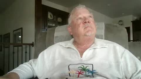 Snapshot of back549 chatting on May 26, 2026, 12:01 pm back549 online show from May 26, 2026, 12:01 pm