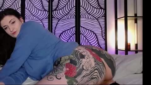 Ava online show from January 6, 2025, 2:37 am