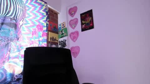 Snapshot of bad_cherry chatting on May 4, 2026, 3:52 pm Bratty Lanita - independent online show from May 4, 2026, 3:52 pm