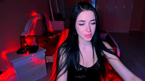 Miss Desire...do you remember online show from January 11, 2025, 12:07 pm