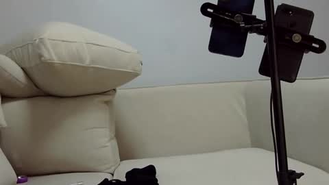 Baddest online show from March 8, 2025, 8:46 pm