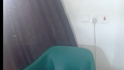 baddiebitchx online show from May 7, 2026, 8:31 am