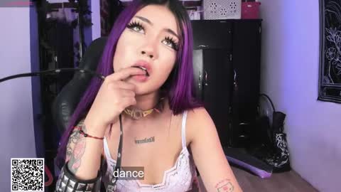 Snapshot of badkatyuska chatting on March 3, 2026, 9:53 pm Please help me to reach 100 thumbs up online show from March 3, 2026, 9:53 pm