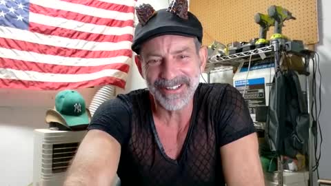 Silver online show from September 20, 2025, 8:15 am