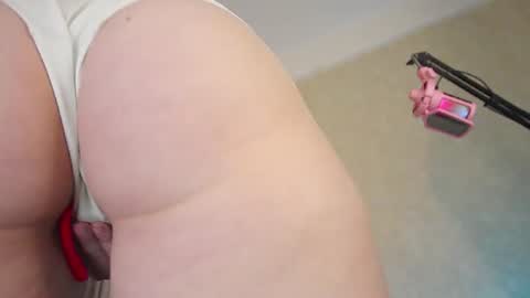 Snapshot of badwebcamgirl chatting on June 13, 2026, 9:57 pm engely online show from June 13, 2026, 9:57 pm