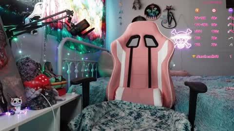 Bae Bae Blue online show from April 8, 2026, 6:52 pm