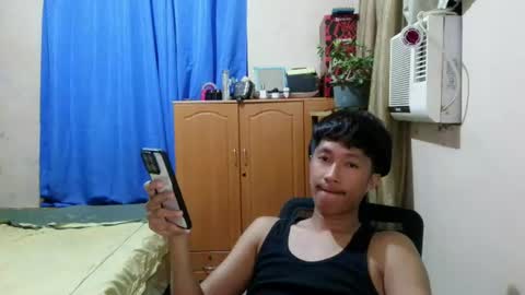 Snapshot of baggage00 chatting on July 4, 2026, 12:22 pm baggage00 online show from July 4, 2026, 12:22 pm