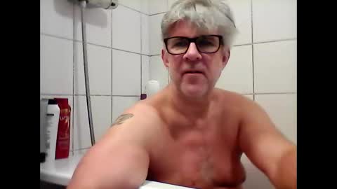 baggelina75 online show from January 26, 2025, 5:34 pm