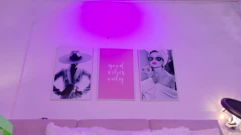 Bahia Marquez online show from January 12, 2026, 1:16 pm