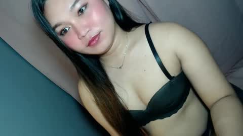 april online show from February 23, 2025, 9:48 pm