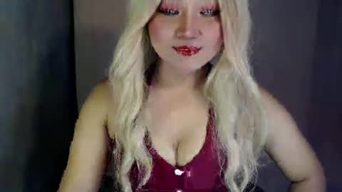 april online show from March 16, 2026, 5:28 pm