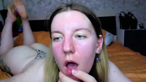 holly online show from April 21, 2026, 3:39 pm