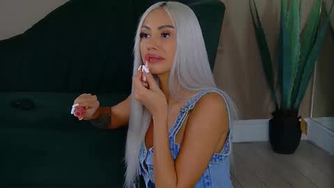 bailey_rush online show from September 10, 2025, 1:33 pm