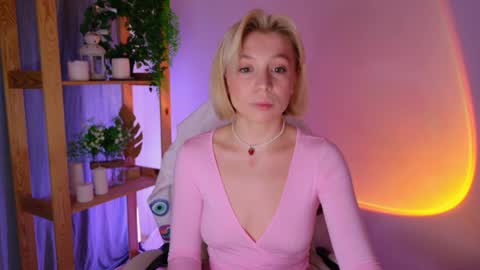 Elly online show from April 17, 2026, 10:51 am