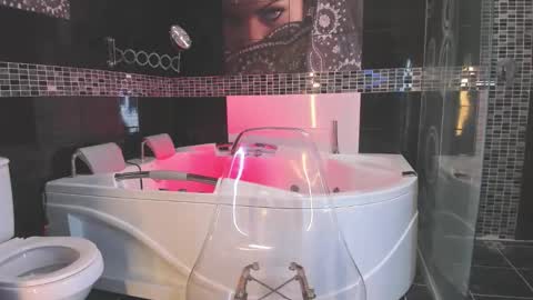 ballesteros_ online show from September 28, 2025, 7:41 pm