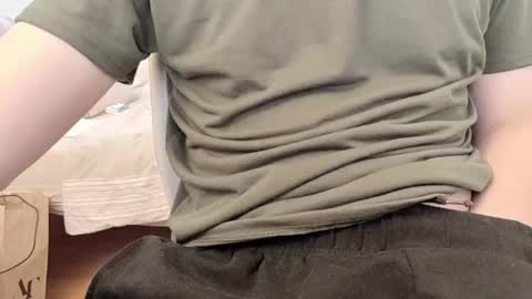 comobolo online show from April 21, 2026, 4:01 pm