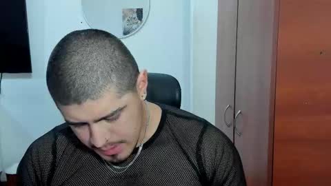 Snapshot of baltazardupont chatting on December 15, 2025, 10:41 am Andres - online show from December 15, 2025, 10:41 am