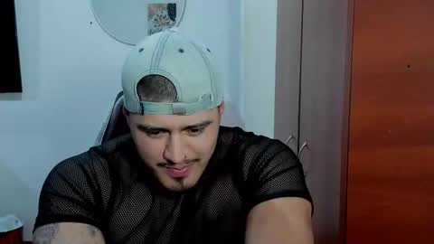 Snapshot of baltazardupont chatting on December 16, 2025, 1:32 am Andres - online show from December 16, 2025, 1:32 am