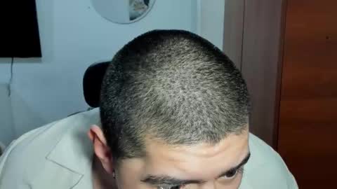 Snapshot of baltazardupont chatting on December 18, 2025, 11:49 am Andres - online show from December 18, 2025, 11:49 am