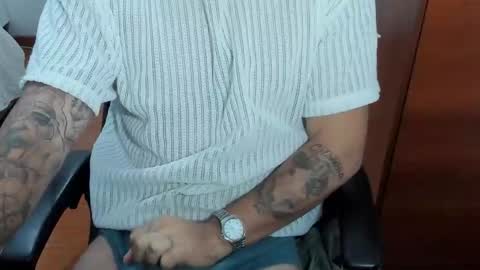 Snapshot of baltazardupont chatting on January 12, 2026, 10:20 am Andres - online show from January 12, 2026, 10:20 am