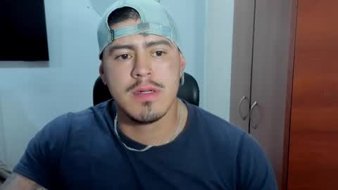 Snapshot of baltazardupont chatting on February 11, 2026, 9:47 am Andres - online show from February 11, 2026, 9:47 am