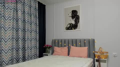 Kira online show from March 10, 2025, 11:38 pm