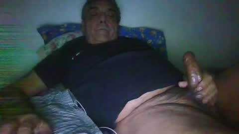 Snapshot of bambino6060 chatting on June 17, 2026, 6:05 am bambino6060 online show from June 17, 2026, 6:05 am