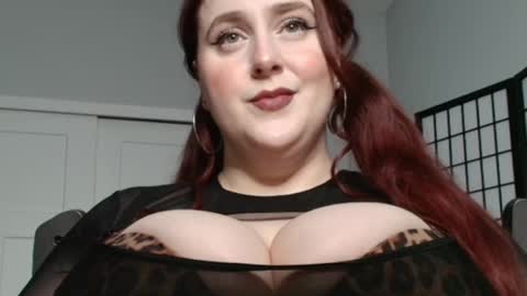 Snapshot of bambixxlynn chatting on May 28, 2026, 12:19 am bambixxlynn online show from May 28, 2026, 12:19 am