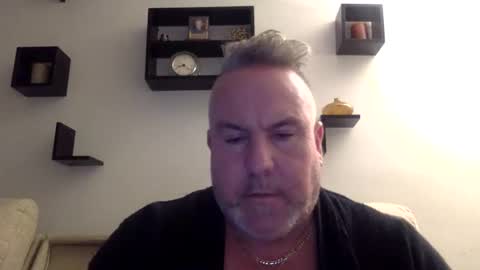 banana5289 online show from January 4, 2025, 1:21 pm