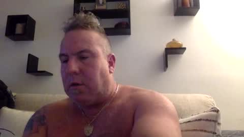 banana5289 online show from January 14, 2025, 8:15 pm