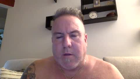 banana5289 online show from February 2, 2025, 12:57 pm