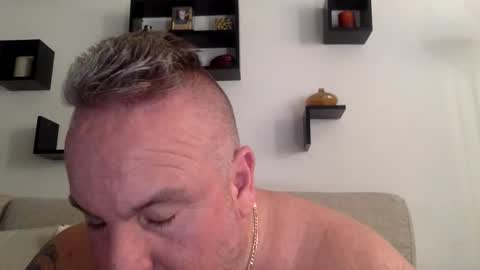 banana5289 online show from April 21, 2026, 8:23 pm