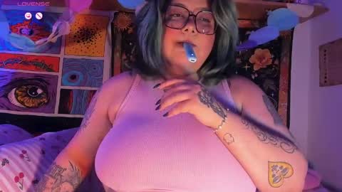 Snapshot of banana__squirt chatting on May 20, 2026, 10:27 pm Ana online show from May 20, 2026, 10:27 pm